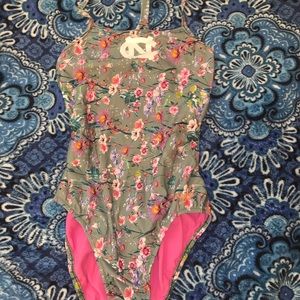 Women’s Speedo Endurance One Piece Sz 32 Worn Once